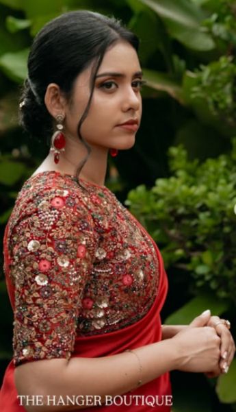 Red saree for bride1