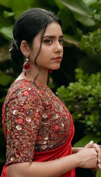 hanger boutique premium saree1